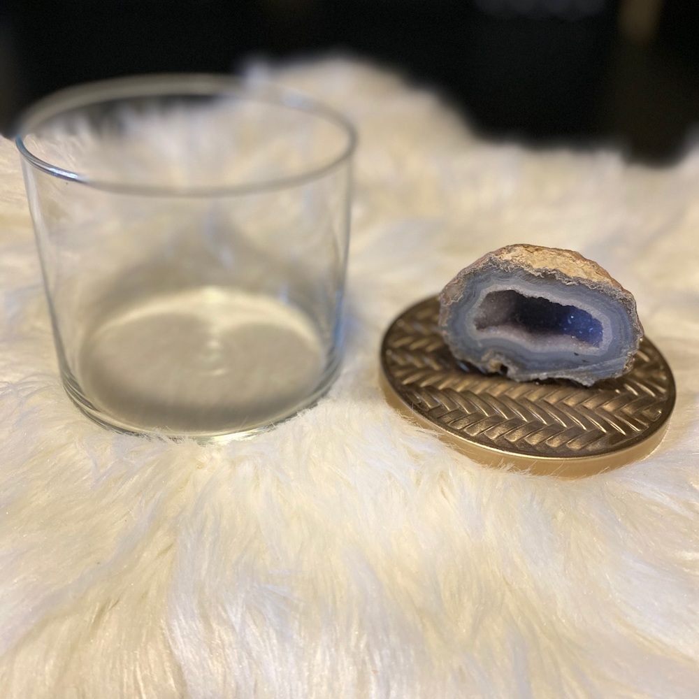 Amethyst Geode Storage Container - Picture 4 of 5